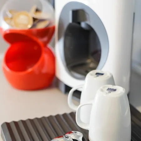 Holiday home Aspalathos - With Free Parking, Near The Beach, A Few Minutes' Walking Distance To The Unesco Palace Split