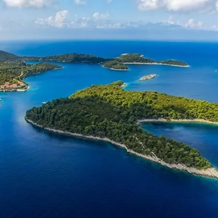 Aspalathos - With Free Parking, Near The Beach, A Few Minutes' Walking Distance To The Unesco Palace Vakantiehuis Split