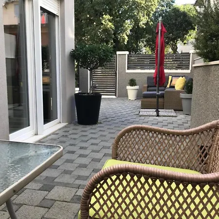 Aspalathos - With Free Parking, Near The Beach, A Few Minutes' Walking Distance To The Unesco Palace Holiday home *