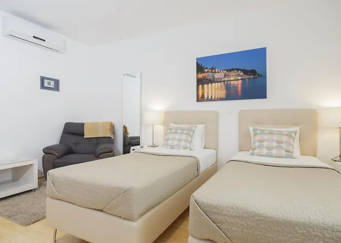 Dom wakacyjny Aspalathos - With Free Parking, Near The Beach, A Few Minutes' Walking Distance To The Unesco Palace *