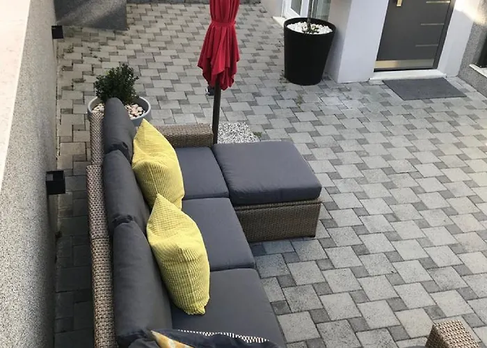 Aspalathos - With Free Parking, Near The Beach, A Few Minutes' Walking Distance To The Unesco Palace Dom wakacyjny Split