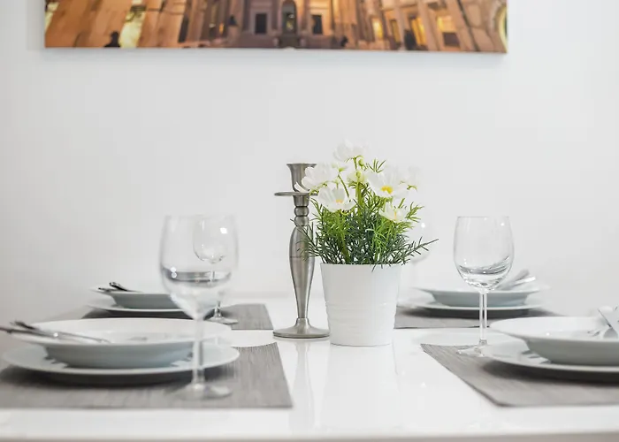 Aspalathos - With Free Parking, Near The Beach, A Few Minutes' Walking Distance To The Unesco Palace Dom wakacyjny Split