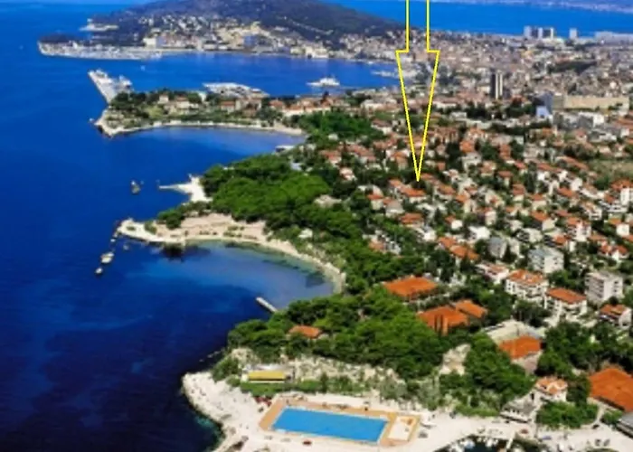 Aspalathos - With Free Parking, Near The Beach, A Few Minutes' Walking Distance To The Unesco Palace Dom wakacyjny