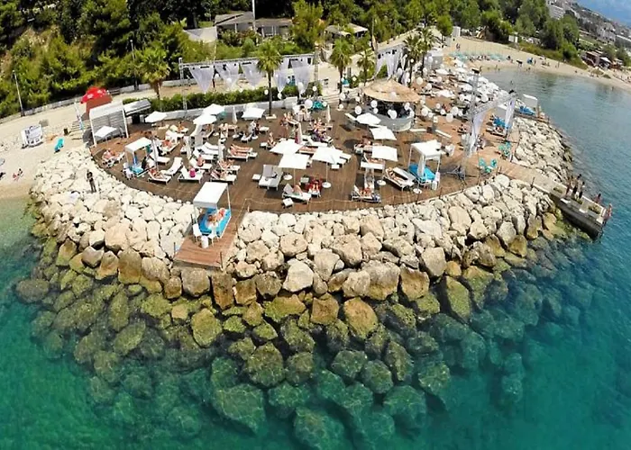 Aspalathos - With Free Parking, Near The Beach, A Few Minutes' Walking Distance To The Unesco Palace Split