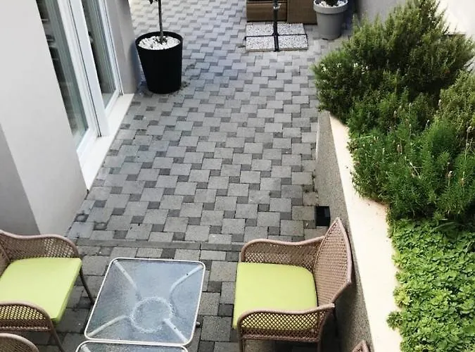 Aspalathos - With Free Parking, Near The Beach, A Few Minutes' Walking Distance To The Unesco Palace * Split