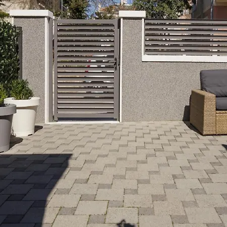 Aspalathos - With Free Parking, Near The Beach, A Few Minutes' Walking Distance To The Unesco Palace