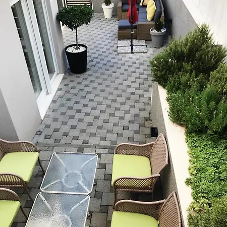 Aspalathos - With Free Parking, Near The Beach, A Few Minutes' Walking Distance To The Unesco Palace * Split